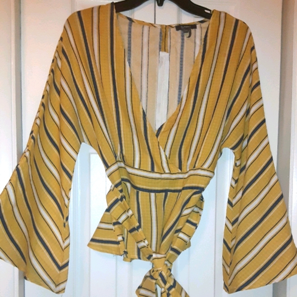 V-neck striped shirt